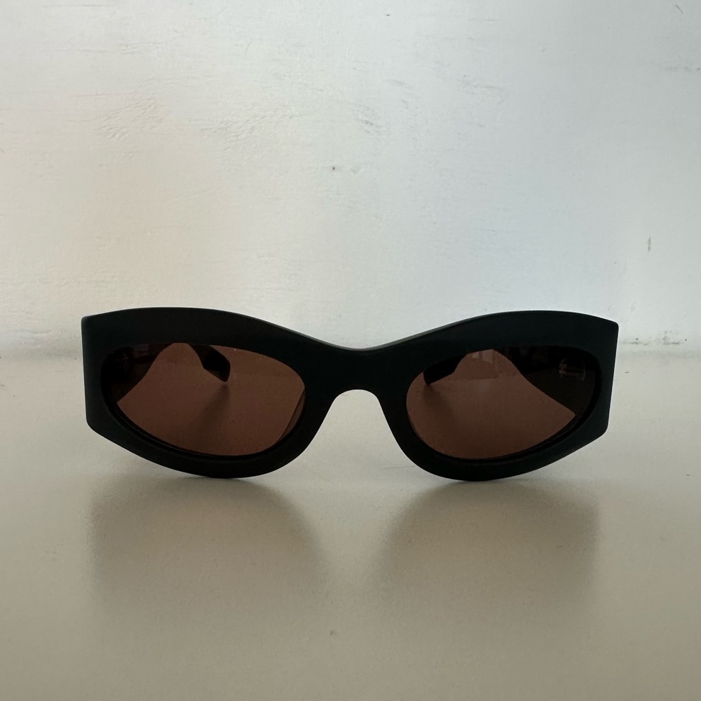 McQ Alexander McQueen matt Anthracite Sunglasses with Brown Lenses